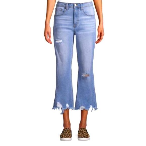 Jordache  Light Wash Women's  Capri Jeans - Picture 1 of 3